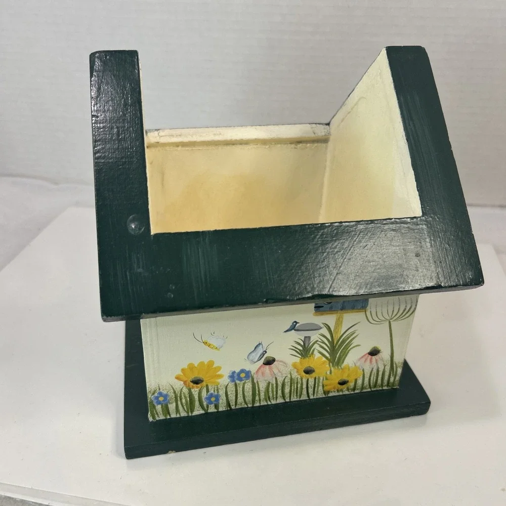 Crazy Mountain Wood Hand Painted ‎ Butterfly Flower Garden Tissue Box Decor Read